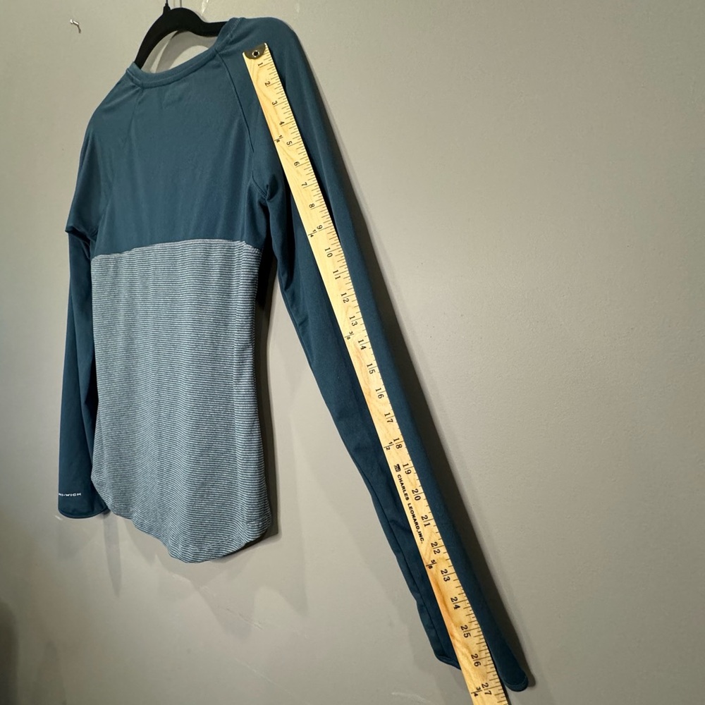 COLUMBIA Long Sleeve Base Layer Top, Teal with white stripes, Women’s Small, EUC - Picture 9 of 9